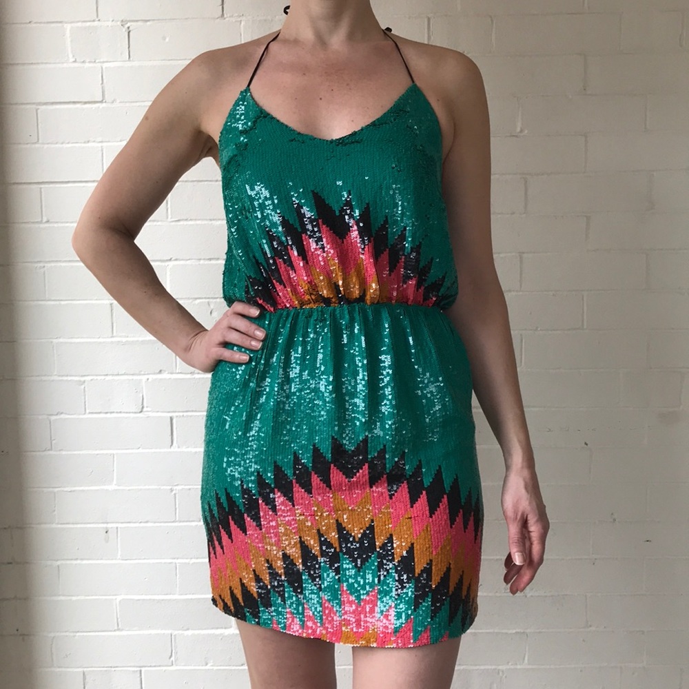 G-lish sequin starburst dress ⭐️